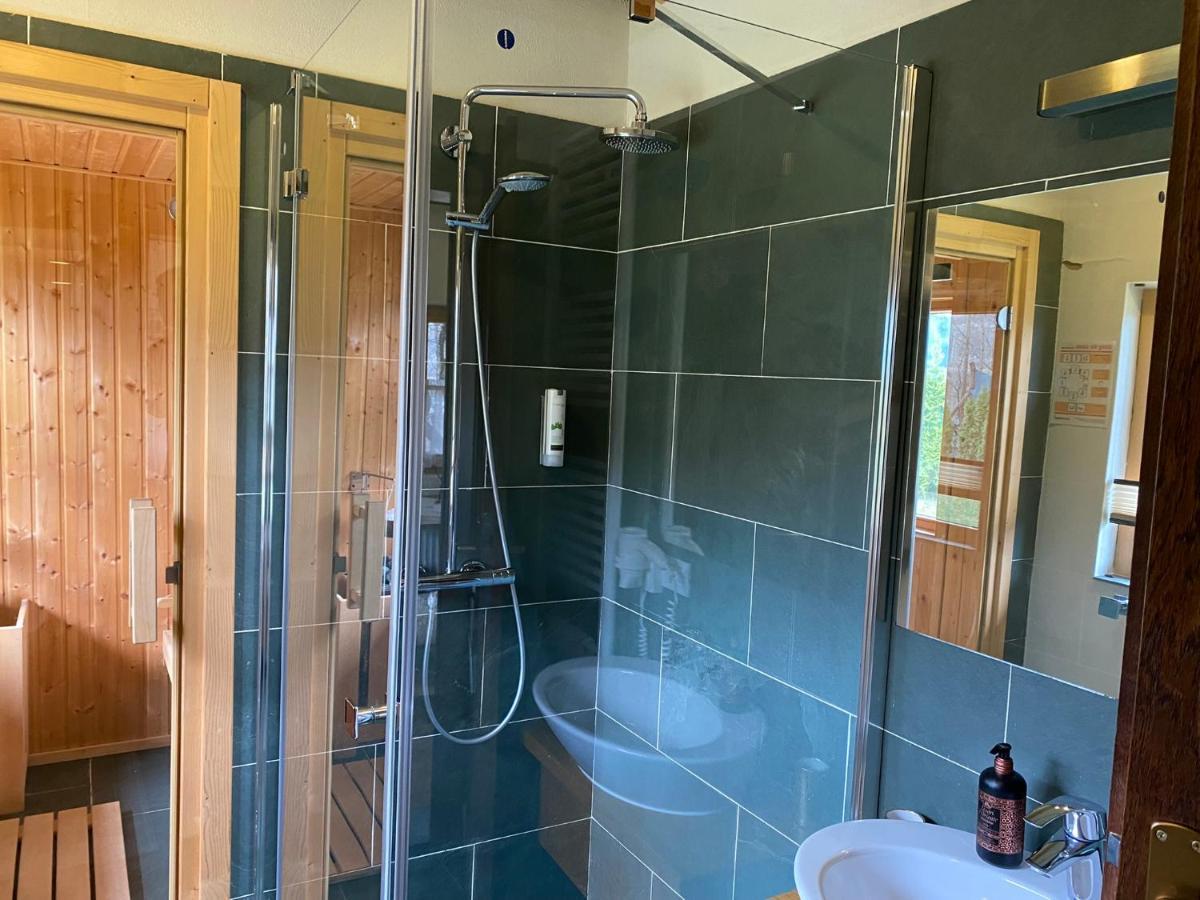 Magnolia Resort Chalets Vişeu de Sus Eksteriør billede