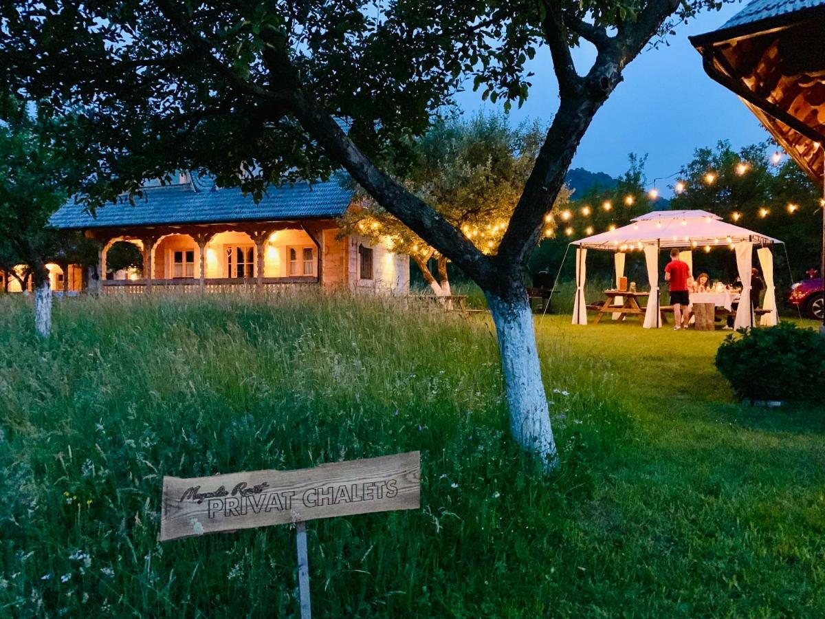 Magnolia Resort Chalets Vişeu de Sus Eksteriør billede